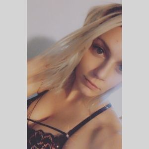 Meet your Posher, Alexandra